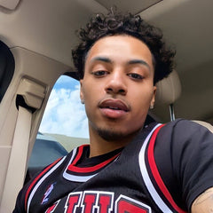 Lucas H.